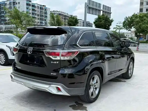 Toyota Highlander 2016
