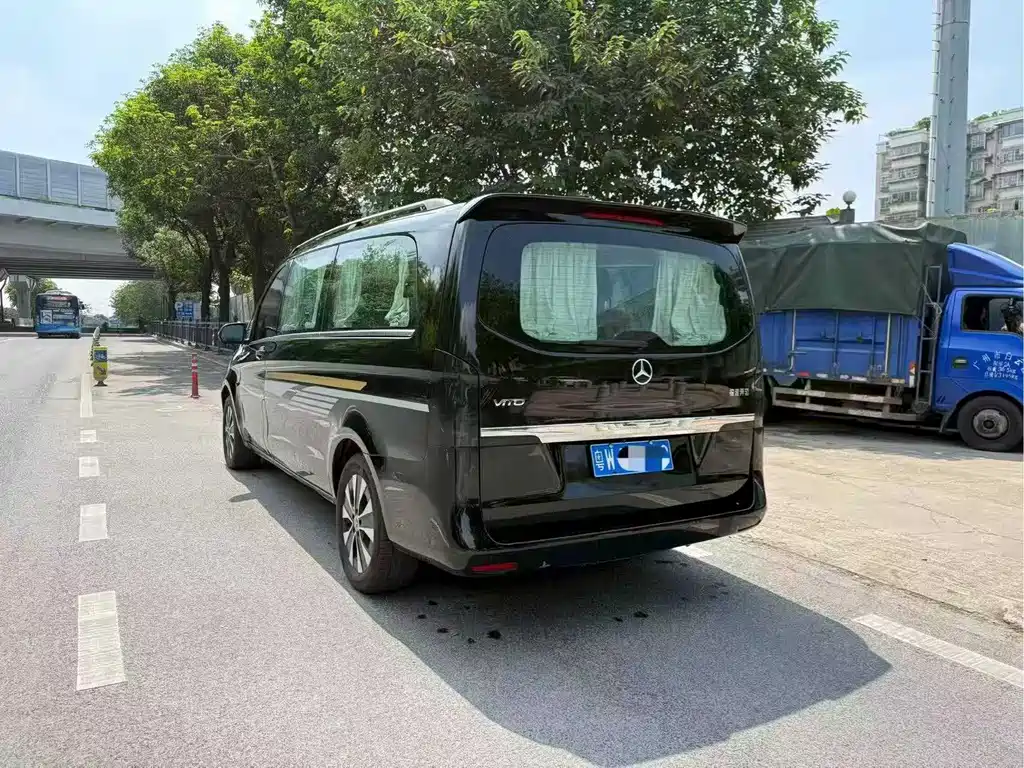 Mercedes-Benz Vito 2022 — фото 4