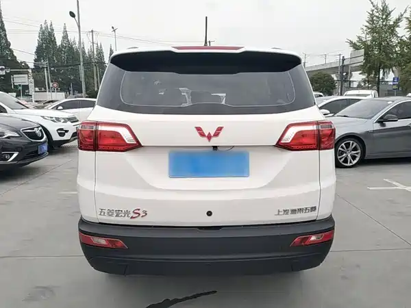 Wuling Hongguang S3 2019