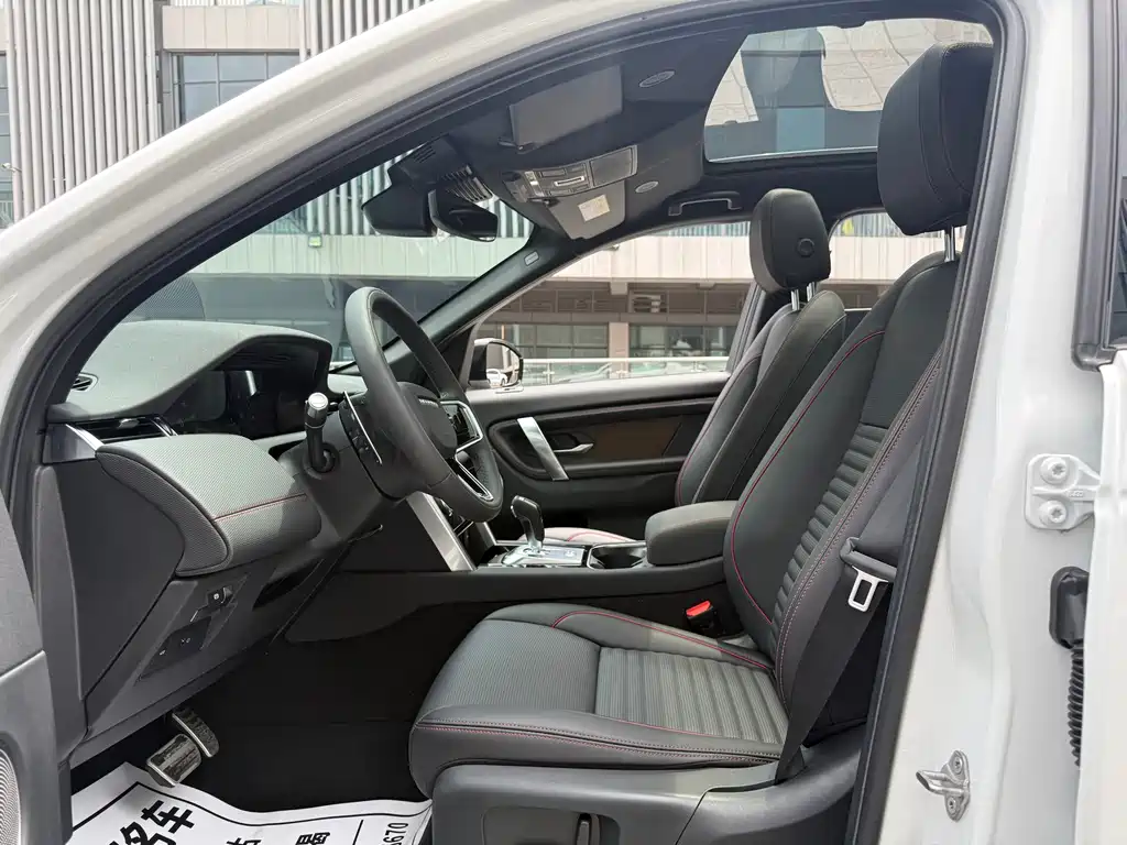 Land Rover Discovery Sport 2023 — фото 19