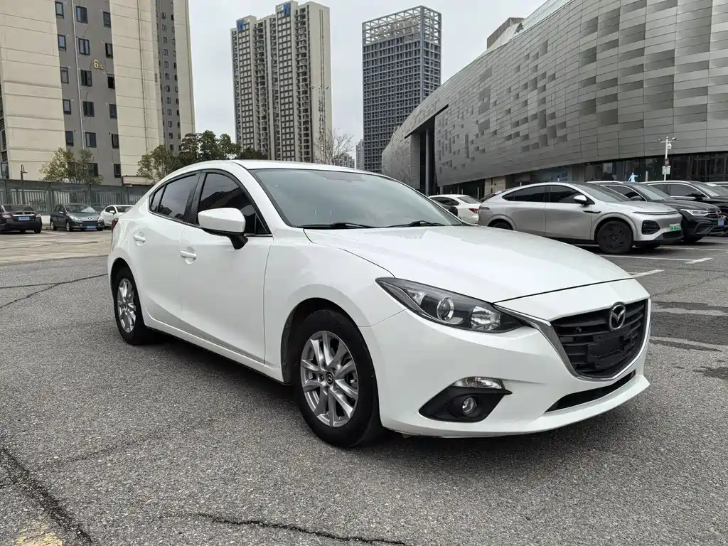 Mazda 3 Axela 2017 — фото 6