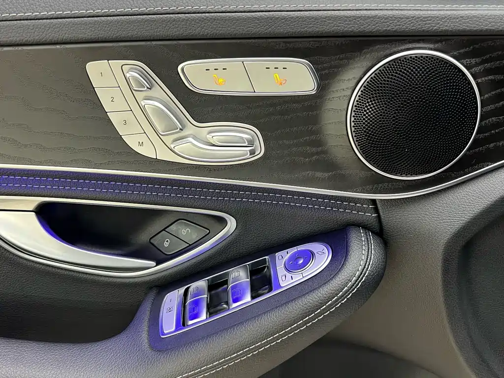 Mercedes-Benz C-Class 2020 — фото 19