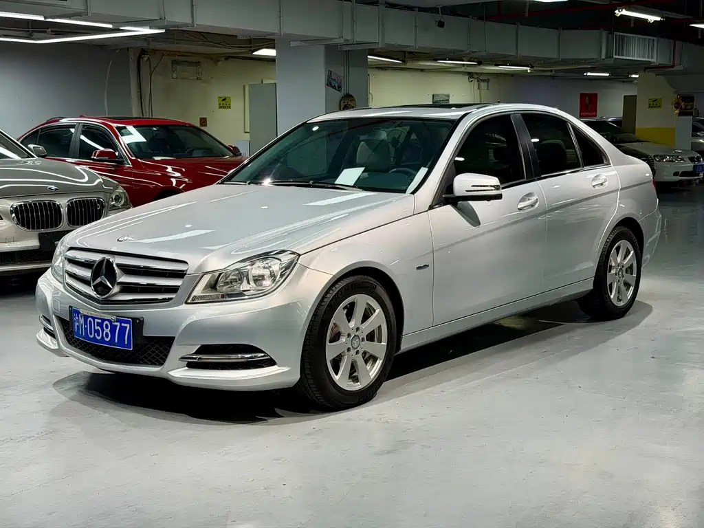 Mercedes-Benz C-Class 2011