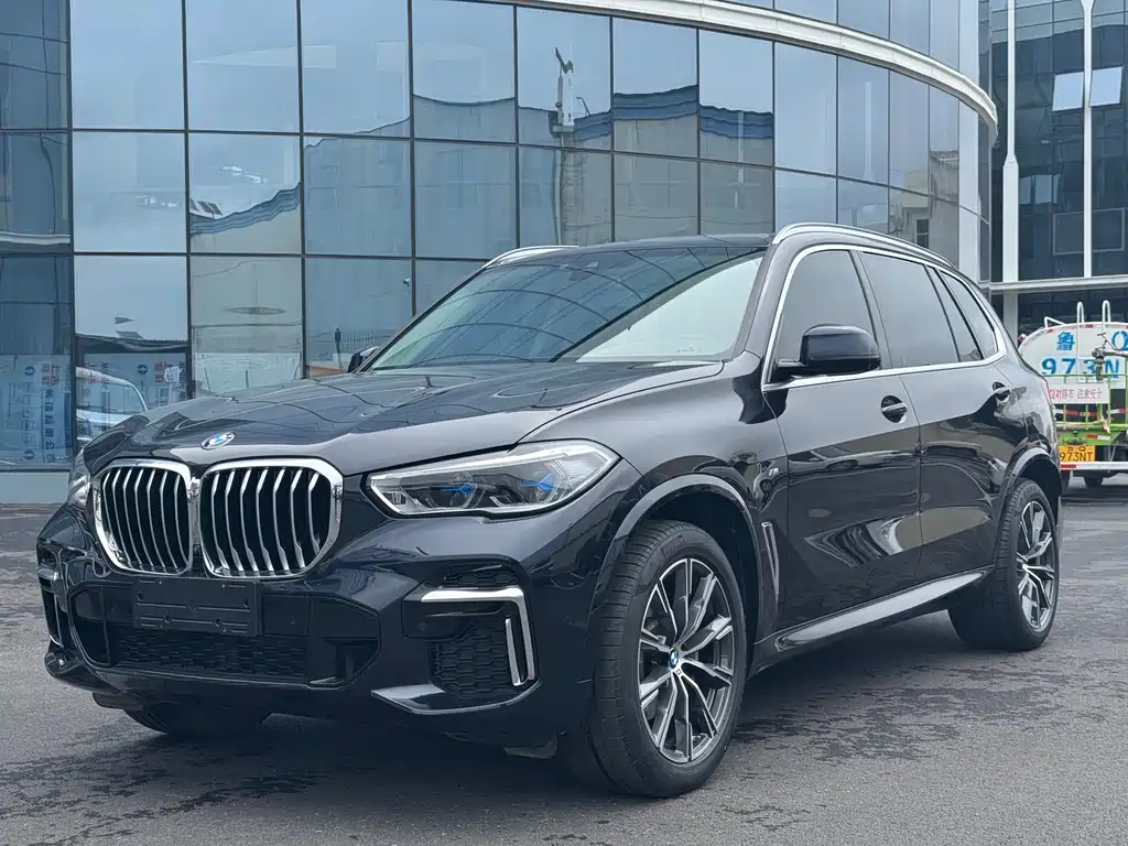 BMW X5 2023 — фото 1