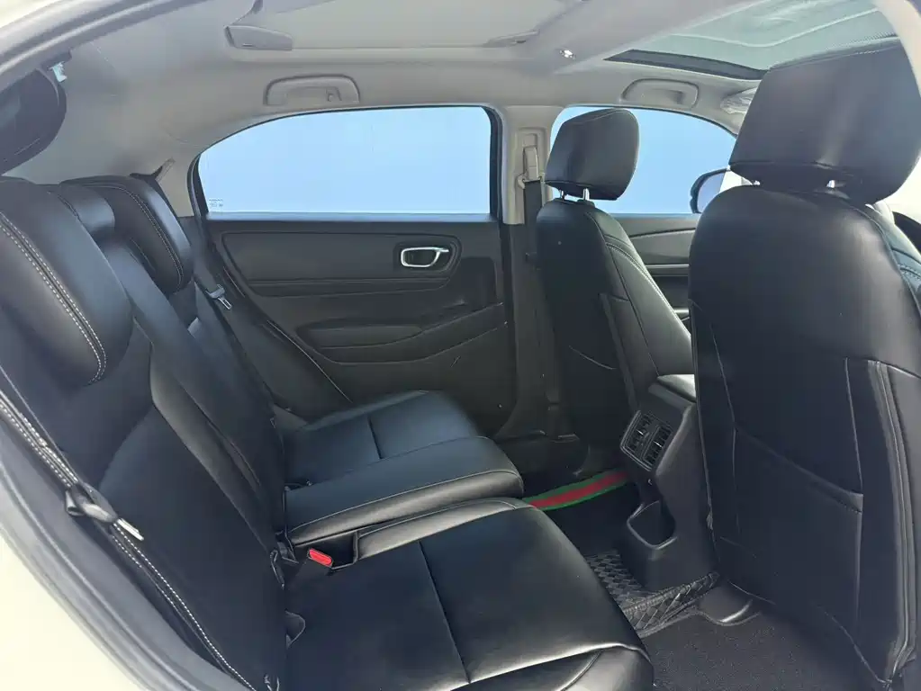Honda Vezel 2023 — фото 11