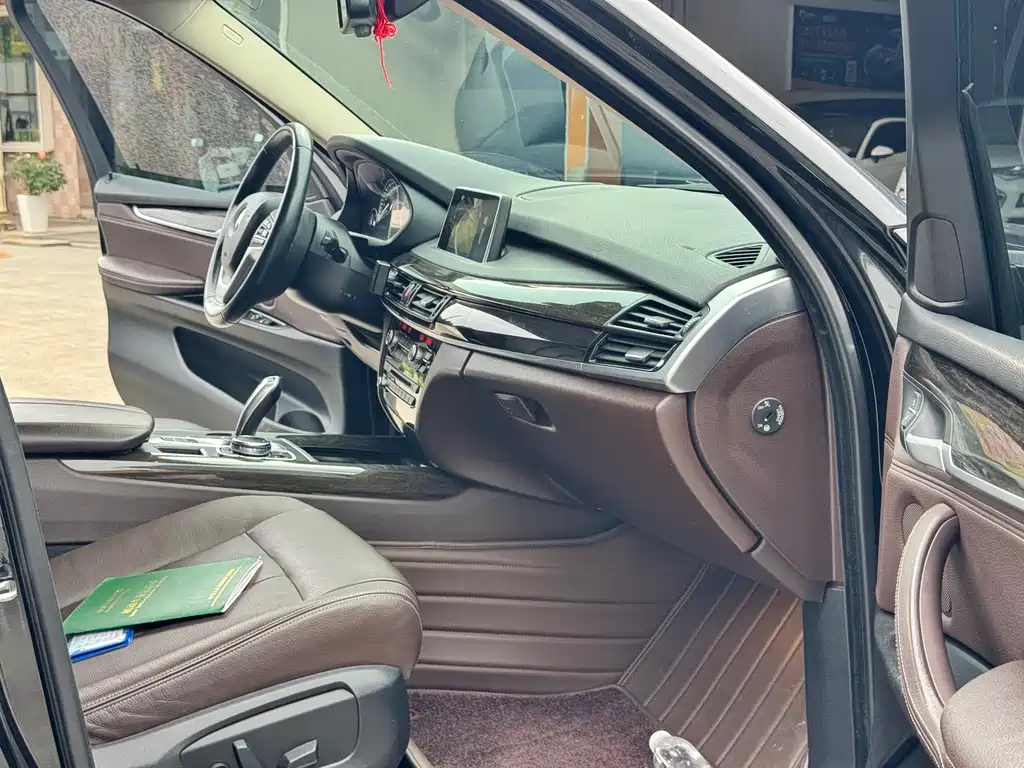 BMW X5 2015 — фото 11