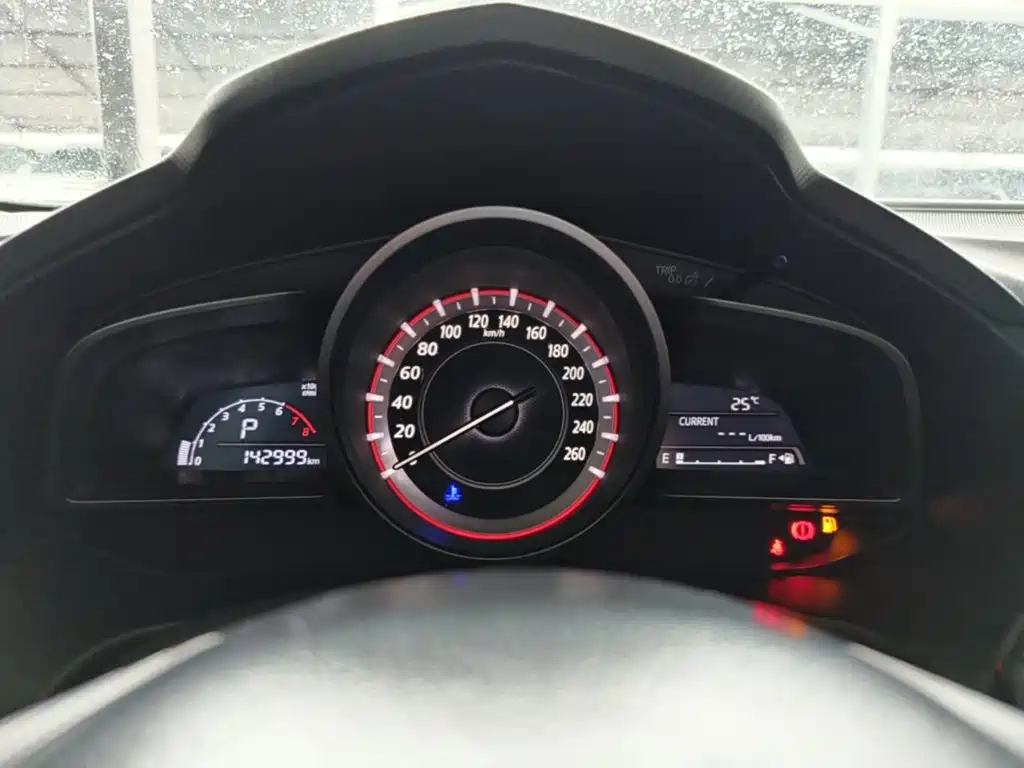 Mazda 3 Angkesela 2016 — фото 12