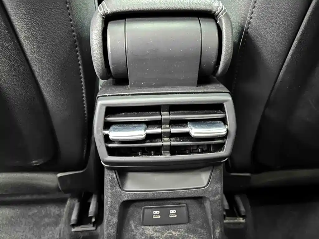 Audi A3 2023 — фото 15