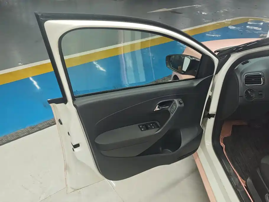 Volkswagen Polo 2016