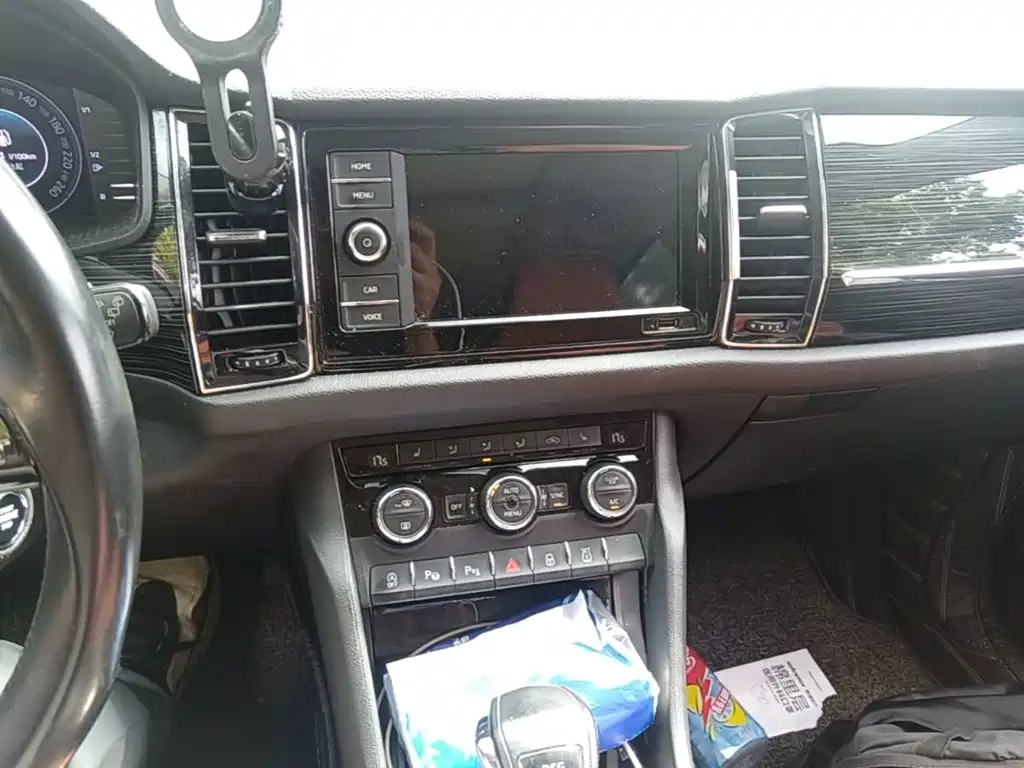 Skoda Kodiak GT 2020 — фото 13