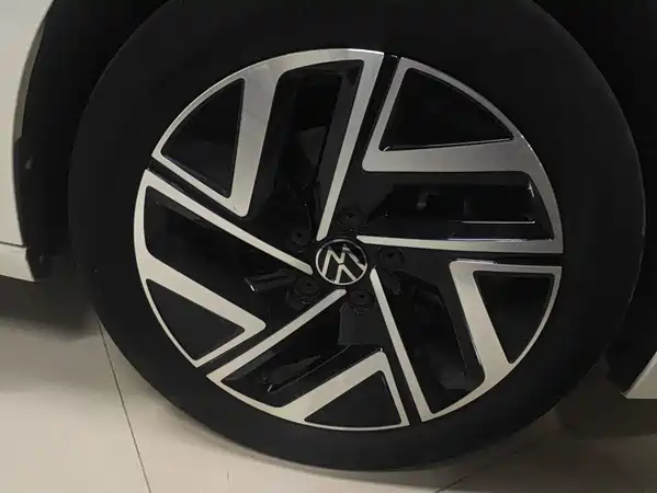 Volkswagen Sagitar 2023