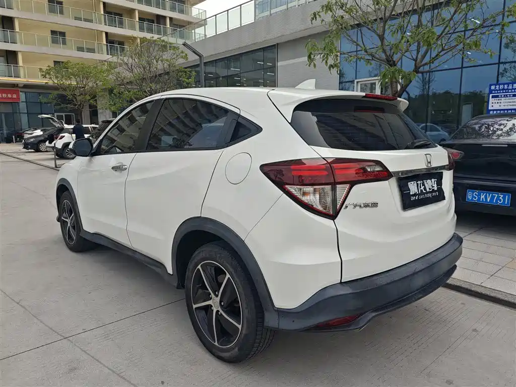 Honda Vezel 2020 — фото 2