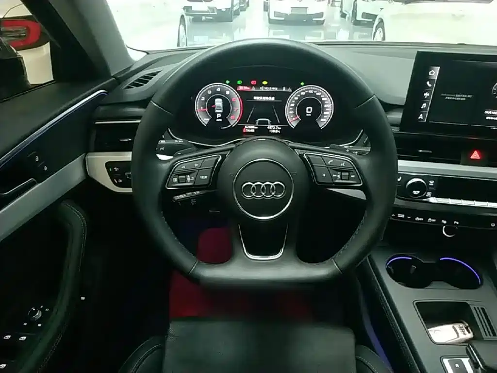Audi A4L 2022 — фото 11