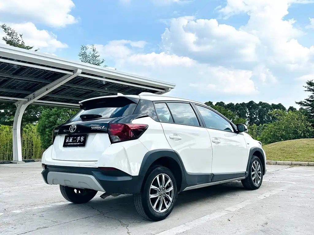 Toyota Yaris L 2020