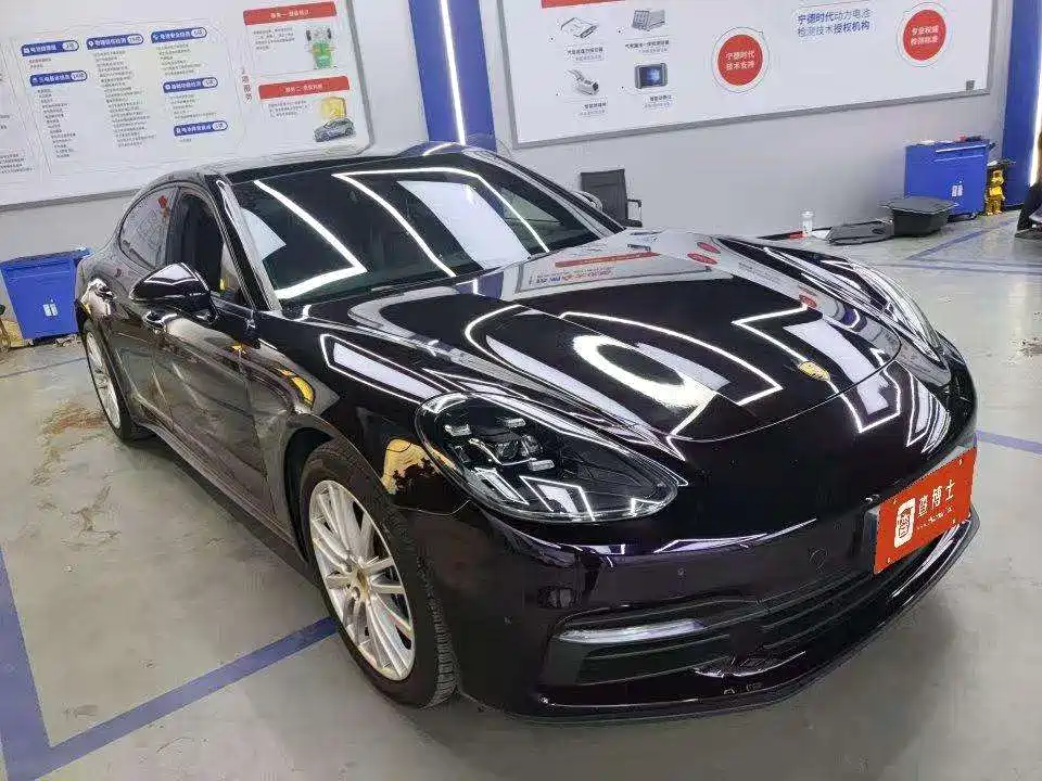 Porsche Panamera 2019