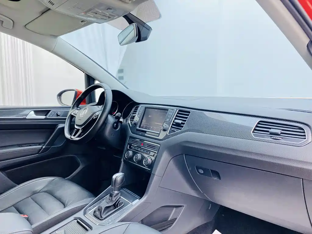 Volkswagen Golf Sportsvan 2017 — фото 14