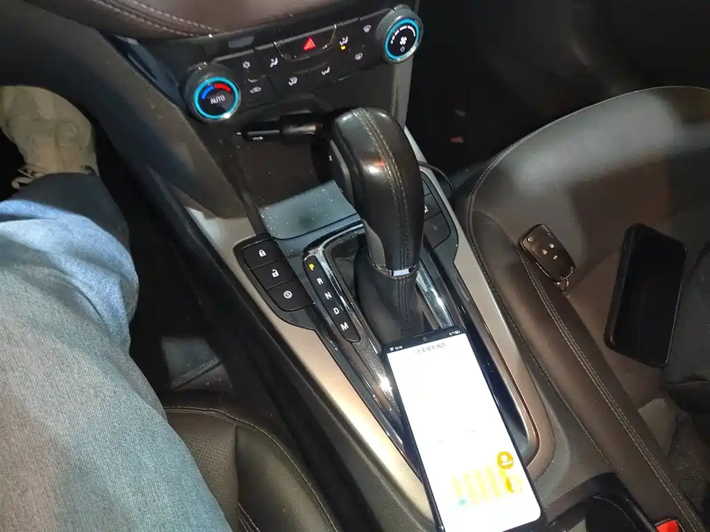 Chevrolet Malibu 2018 — фото 14
