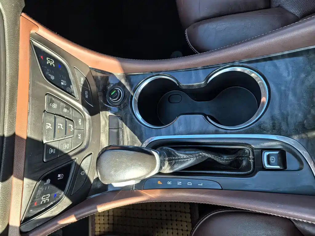 Buick Envision Plus 2015 — фото 10