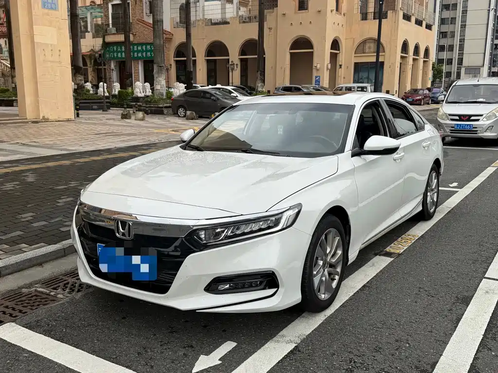 Honda Accord 2021 — фото 1