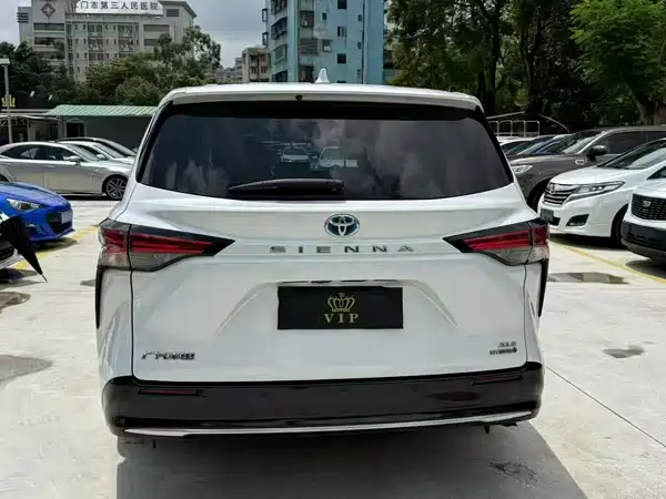 Toyota Sienna 2022