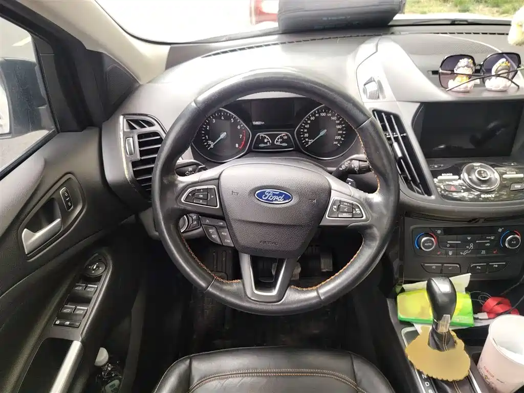 Ford Kuga 2017 — фото 3