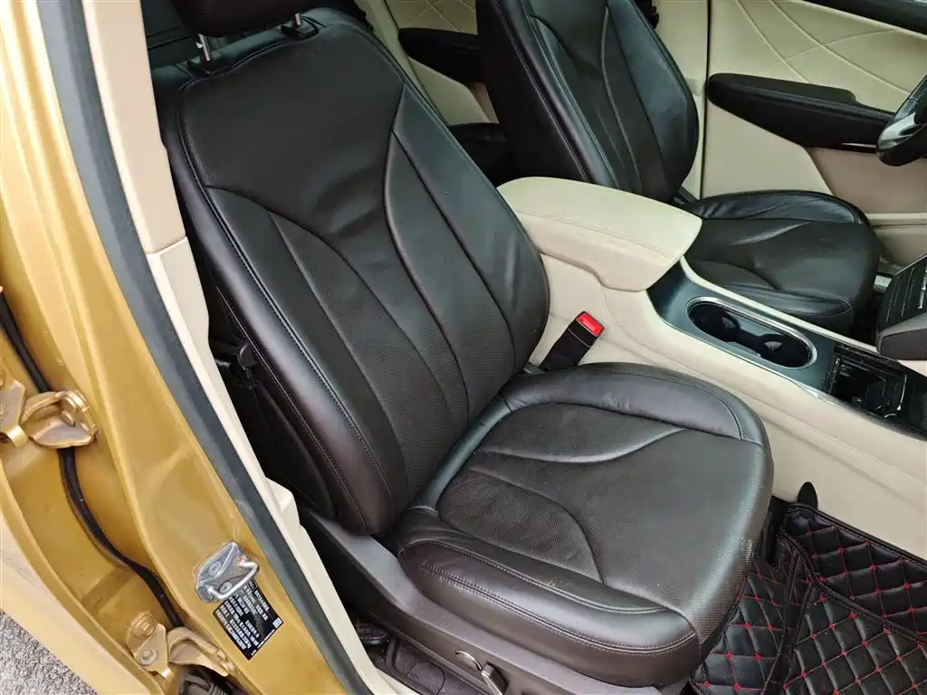 Lincoln MKC 2015 — фото 25