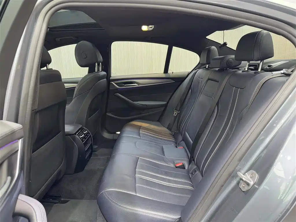 BMW 5 Series 2019