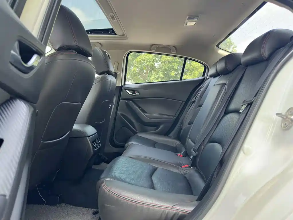 Mazda 3 Axela 2018