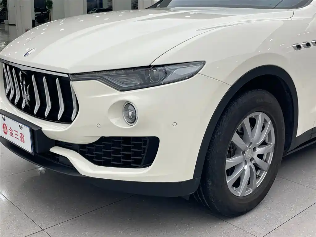 Maserati Levante 2018 — фото 5