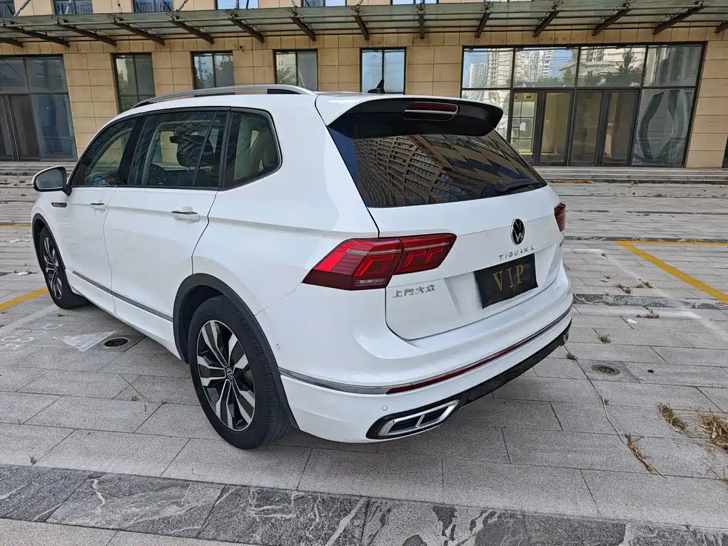 Volkswagen Tiguan L 2023