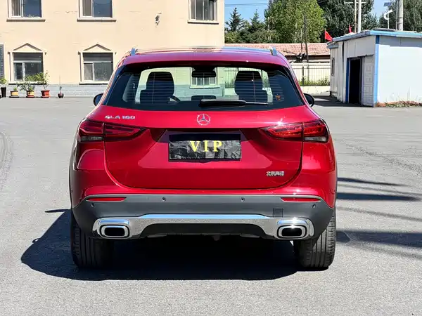 Mercedes-Benz GLA 2021