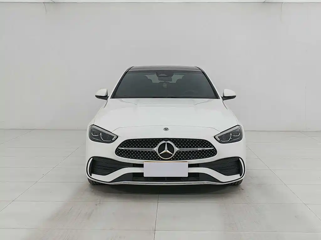 Mercedes-Benz C-Class 2024 — фото 17