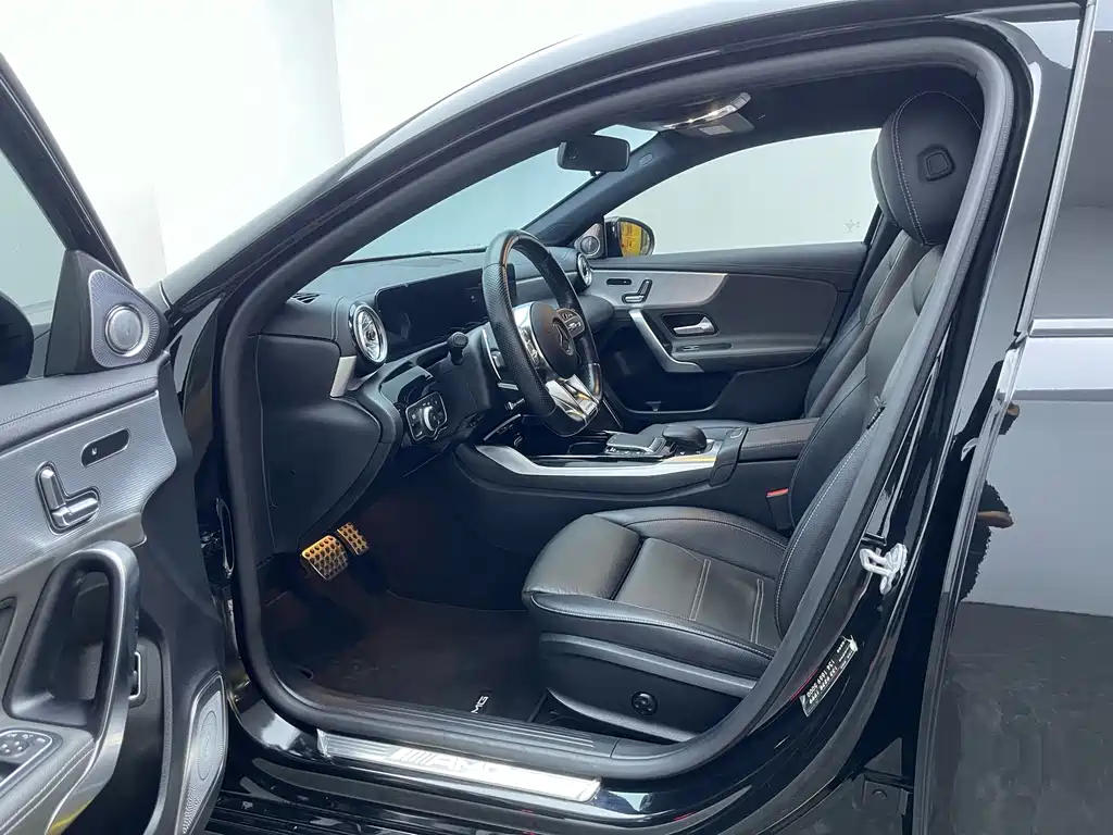 Mercedes-Benz A-Class AMG 2023 — фото 11
