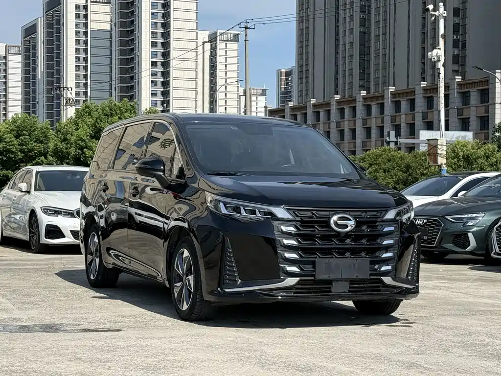 GAC Trumpchi M6 2022 — фото 3