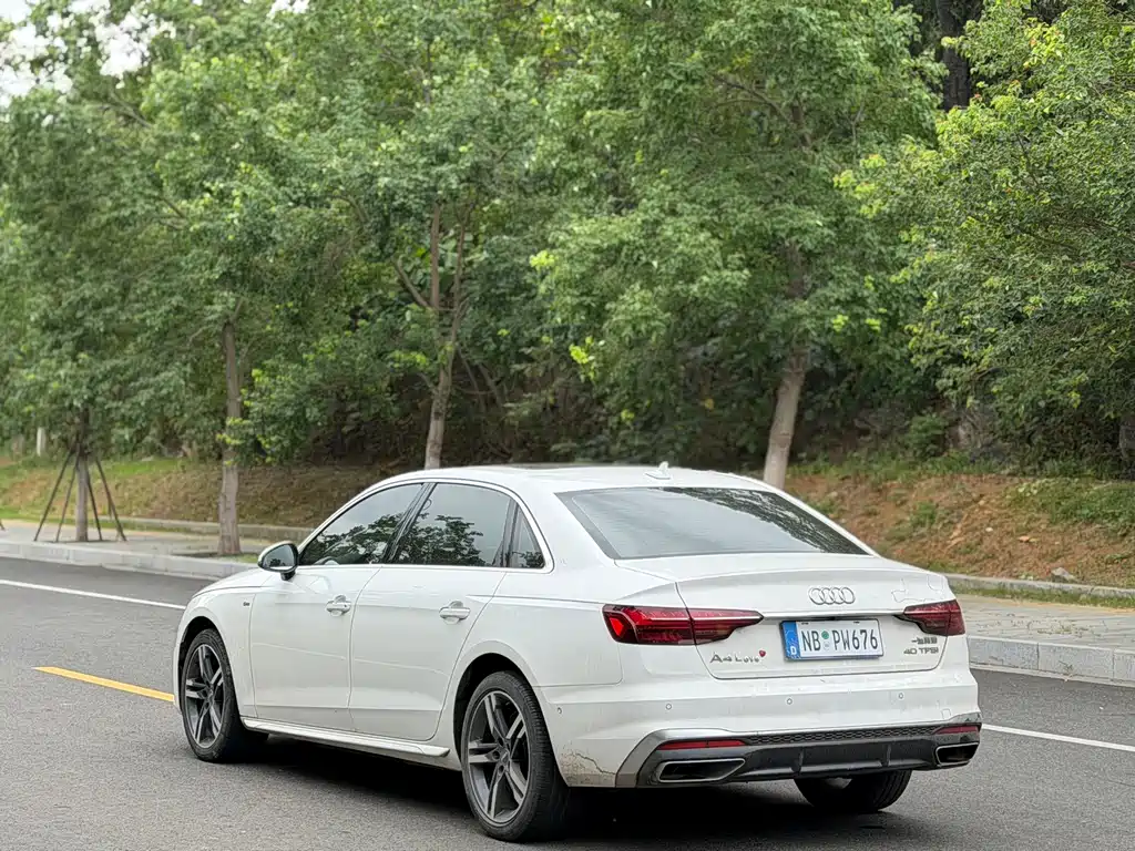 Audi A4L 2020 — фото 11