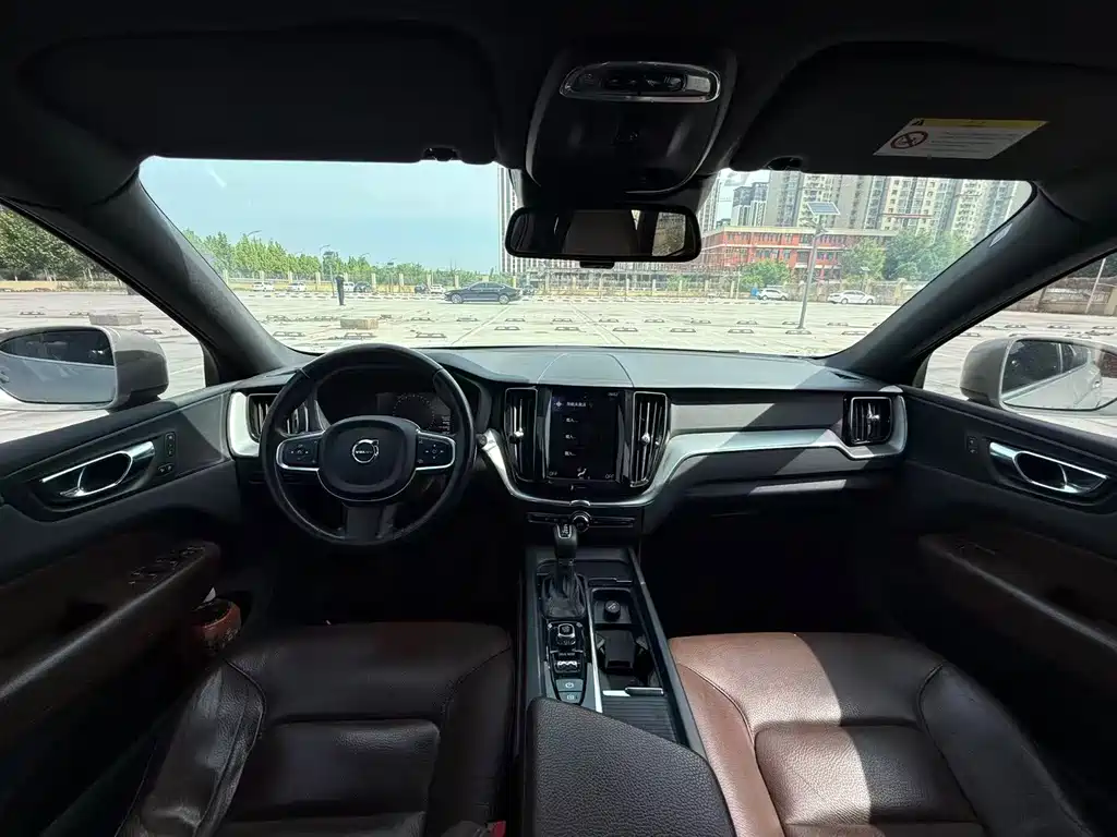 Volvo XC60 2020
