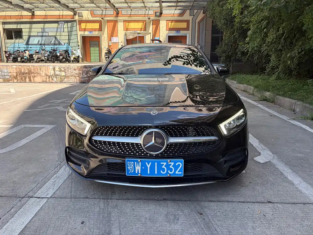 Mercedes-Benz A-Class 2019 — фото 2