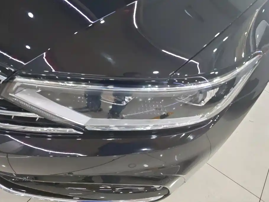 Volkswagen Magotan 2024