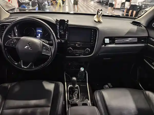 Mitsubishi Outlander 2019