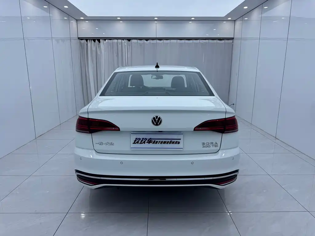 Volkswagen Bora 2023