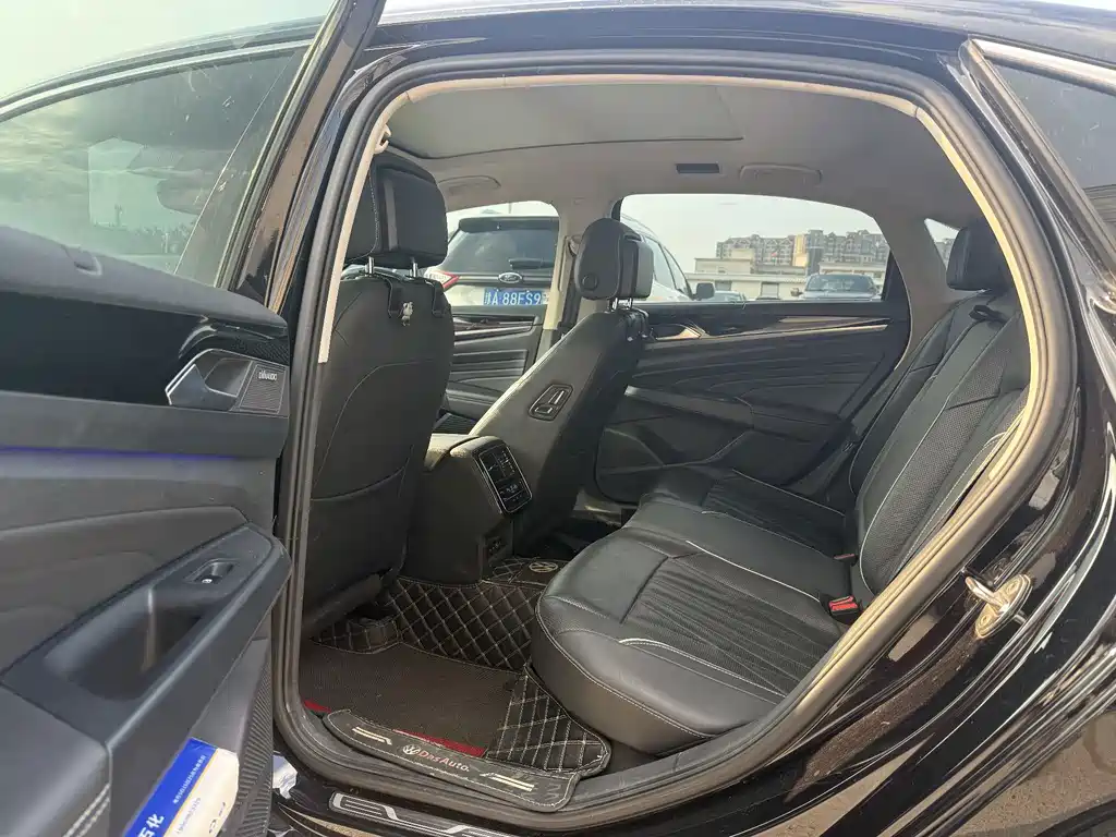 Volkswagen Passat 2021