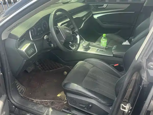 Audi A7L 2024