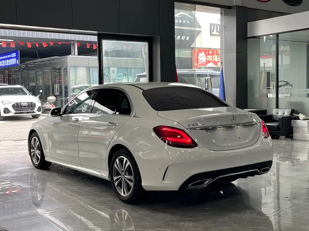 Mercedes-Benz C-Class 2020 — фото 14