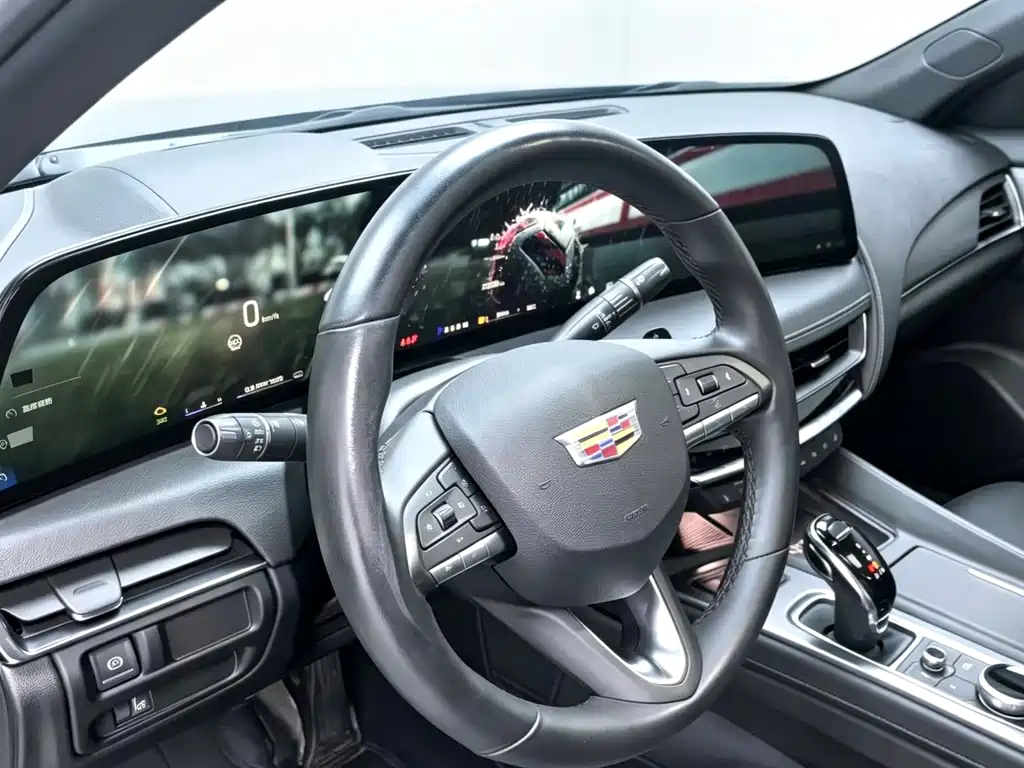 Cadillac CT5 2023 — фото 11