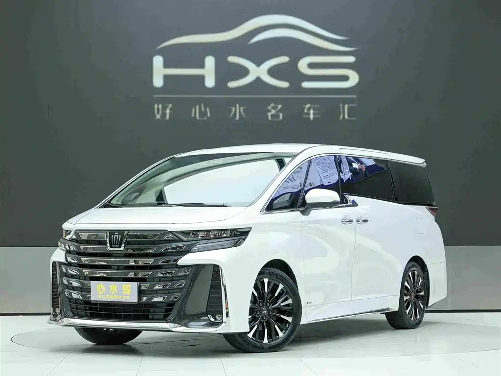 Toyota Vellfire 2023 — фото 1