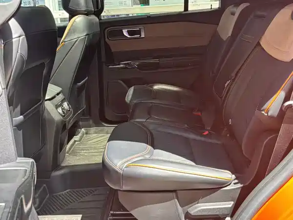 Ford Explorer 2024
