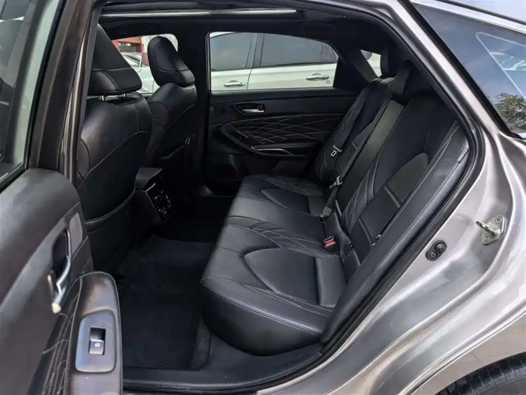 Toyota Avalon 2019 — фото 14