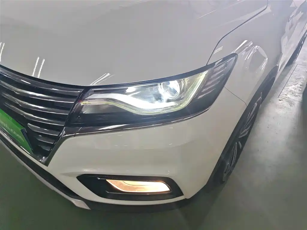 Roewe RX5 2020 — фото 18