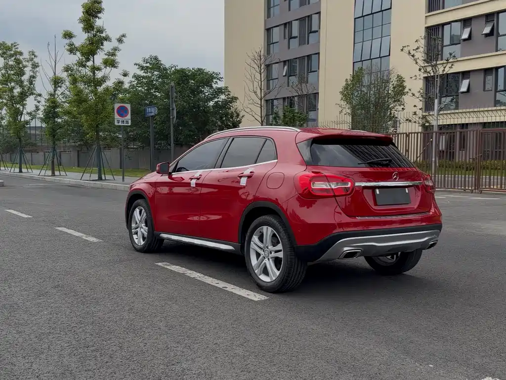 Mercedes-Benz GLA 2016 — фото 18