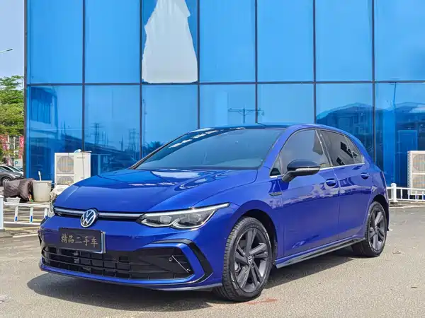 Volkswagen Golf 2021